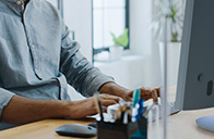 Desktop_Displays_Pocket_Guide_Thumb