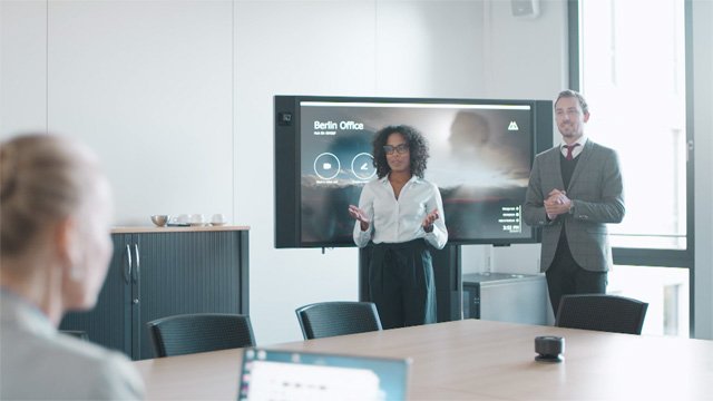 FilmClip-InfinitiyBoardCommunicate